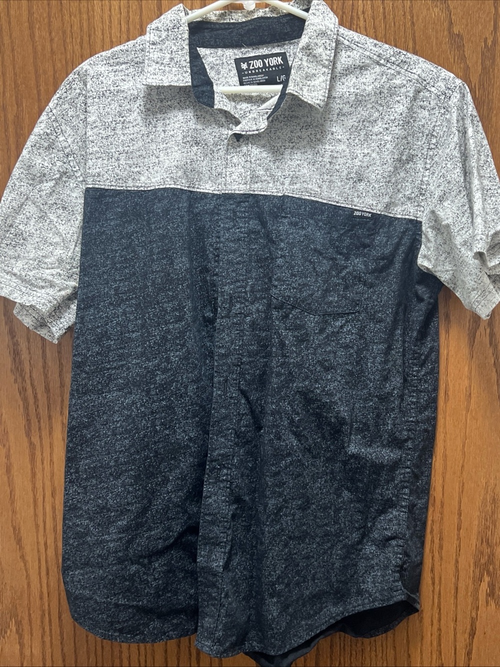 Zoo York Two-Tone Short Sleeve Button-Down — Light Gray & Dark Gray